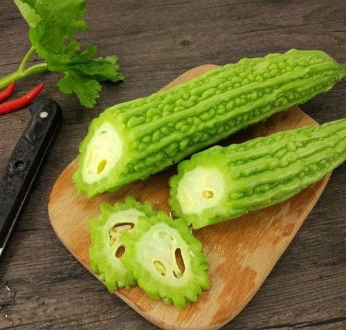 贵州人吃茭瓜视频播放,茭瓜美食视频走红网络